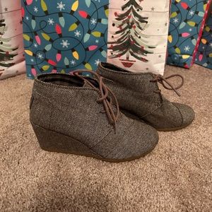 Toms Wedge Booties